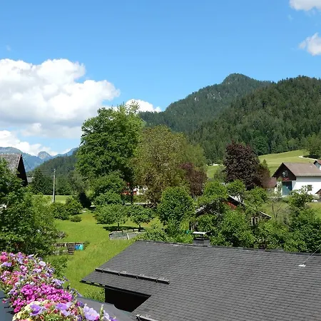 Kirchschlager Zirbenholz & Ruhige Lage Im Ausseerland