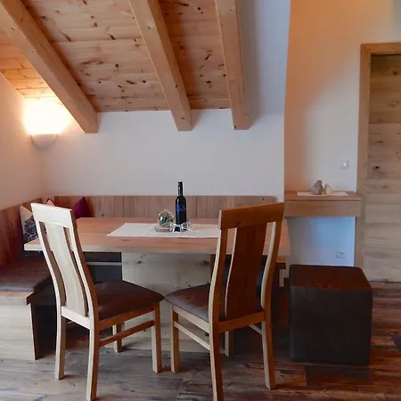 Kirchschlager Zirbenholz & Ruhige Lage Im Ausseerland Apartment *
