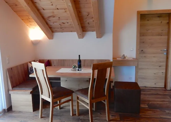 Kirchschlager Apartment *